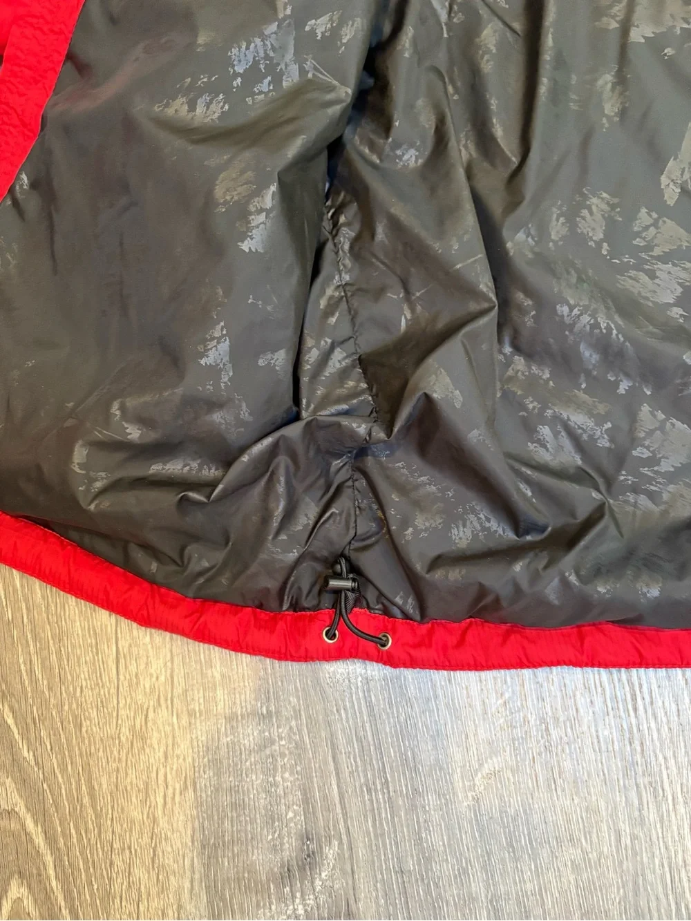 The North Face Men’s Primaloft Red Jacket Size Medium